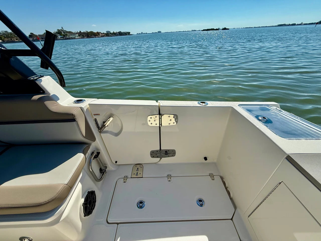 2026 Boston Whaler 330 Vantage 33.0 feet, Clearwater, Florida #41