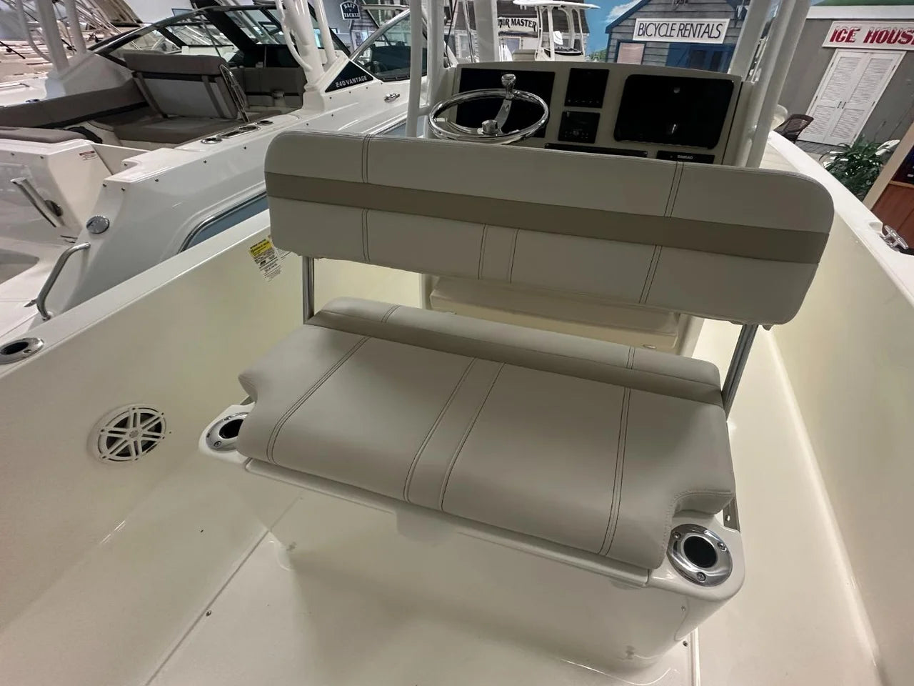 2026 Boston Whaler 250 Dauntless 25.0 feet, Clearwater, Florida #11