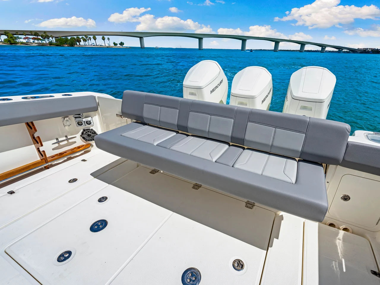 2025 Boston Whaler 420 Outrage 42.0 feet, Clearwater, Florida #50