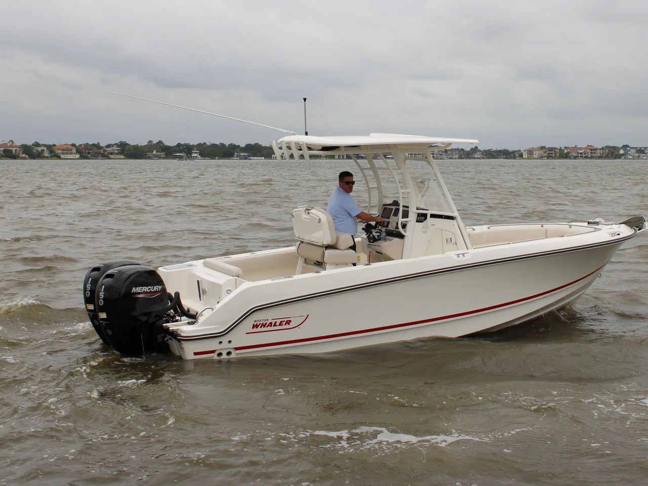 2026 Boston Whaler 230 Outrage 23.0 feet, Clearwater, Florida #8