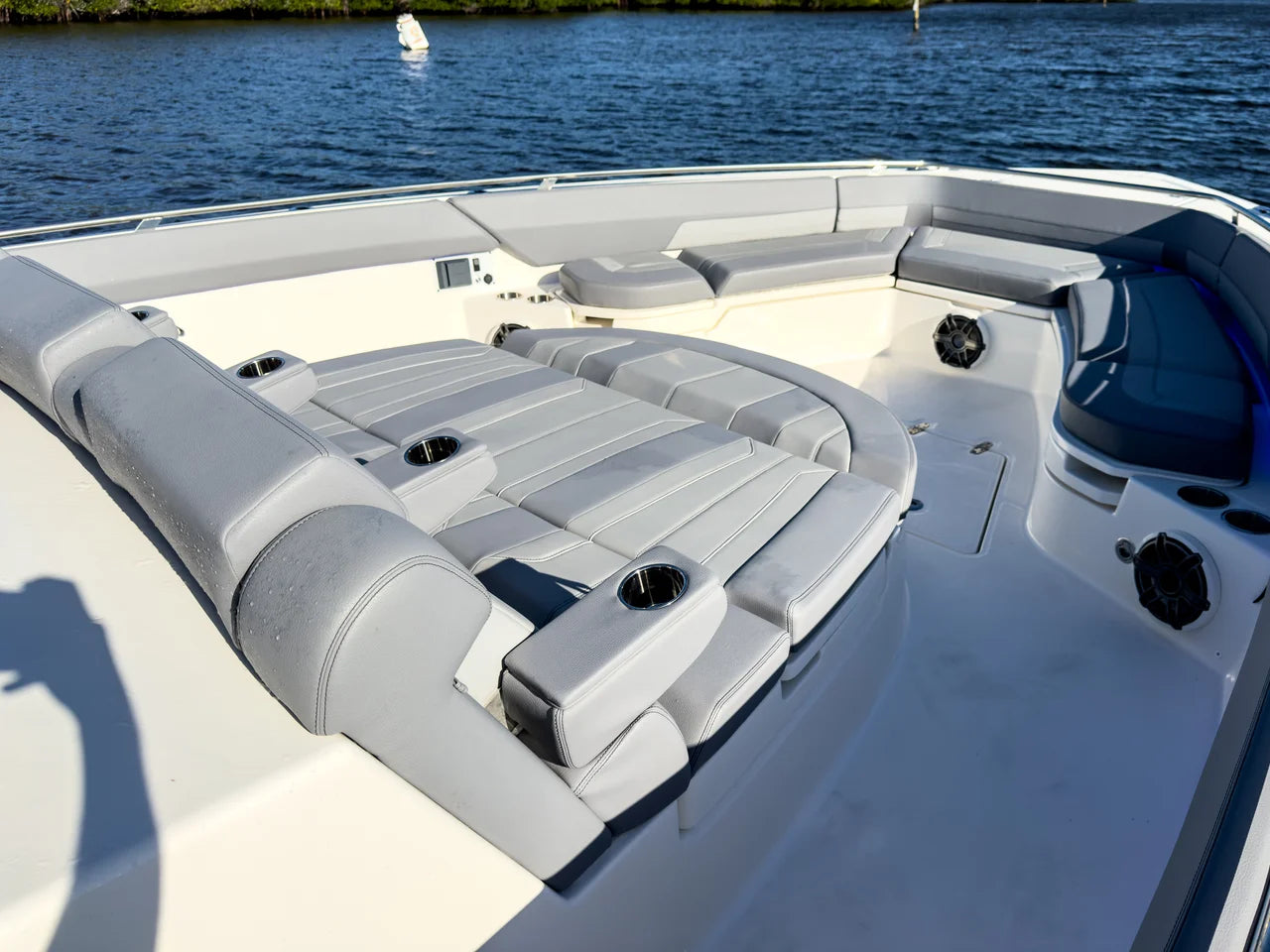 2026 Boston Whaler 420 Outrage 42.0 feet, Clearwater, Florida #31