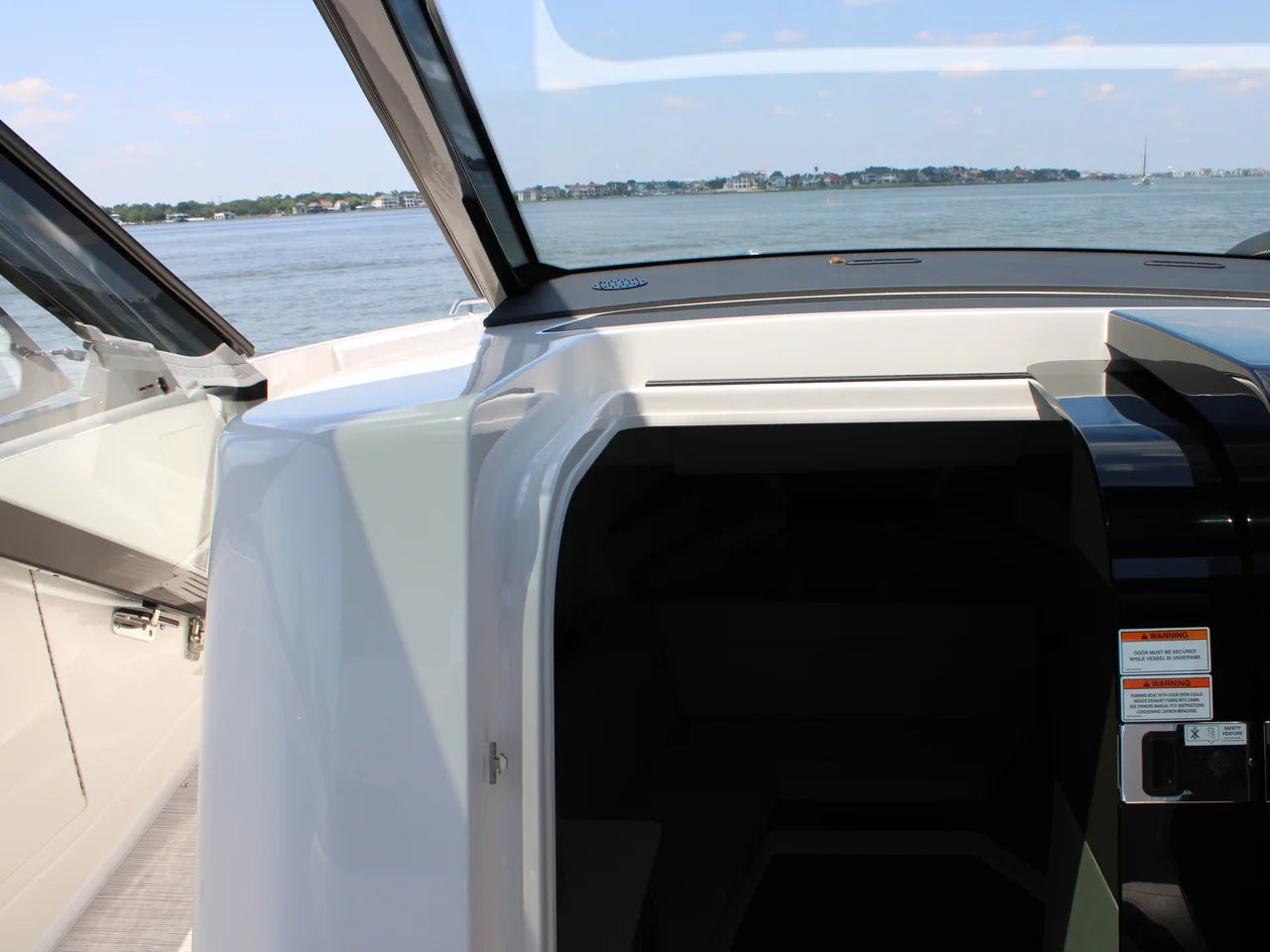 2026 Sea Ray Sundancer 370 Outboard 37.0 feet, Clearwater, Florida #53