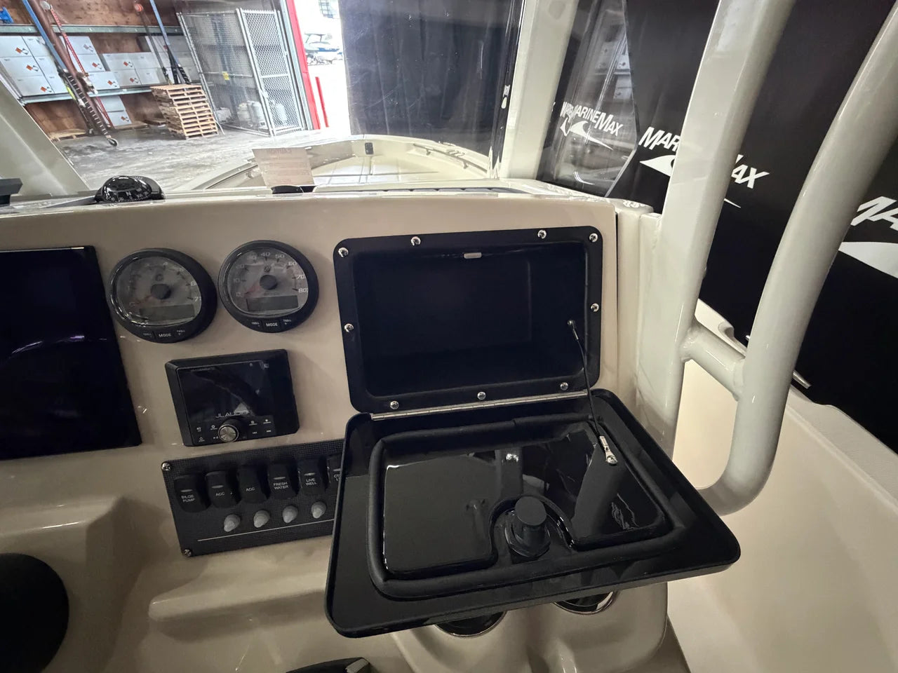 2026 Boston Whaler 250 Dauntless 25.0 feet, Clearwater, Florida #28