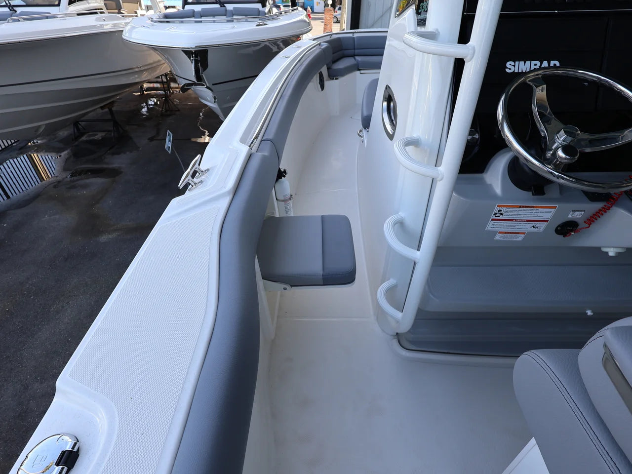 2026 Boston Whaler 330 Outrage 33.0 feet, Clearwater, Florida #23