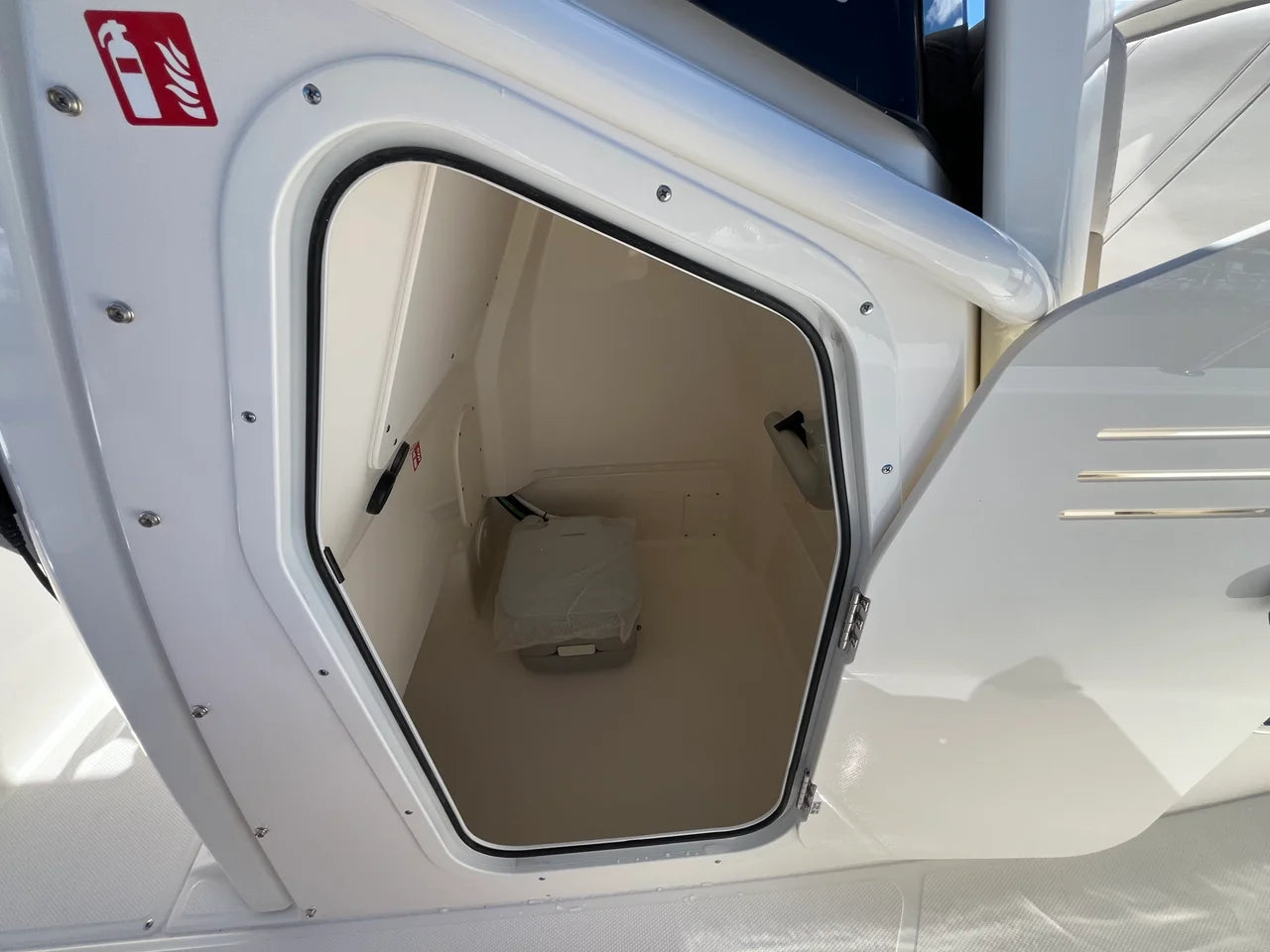 2026 Boston Whaler 250 Dauntless 25.0 feet, Clearwater, Florida #10