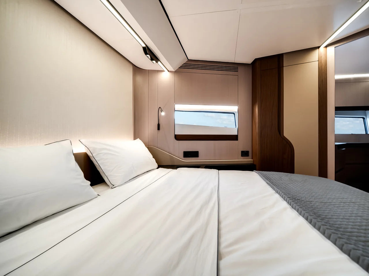 2026 Azimut S8 80.0 feet, Clearwater, Florida #16