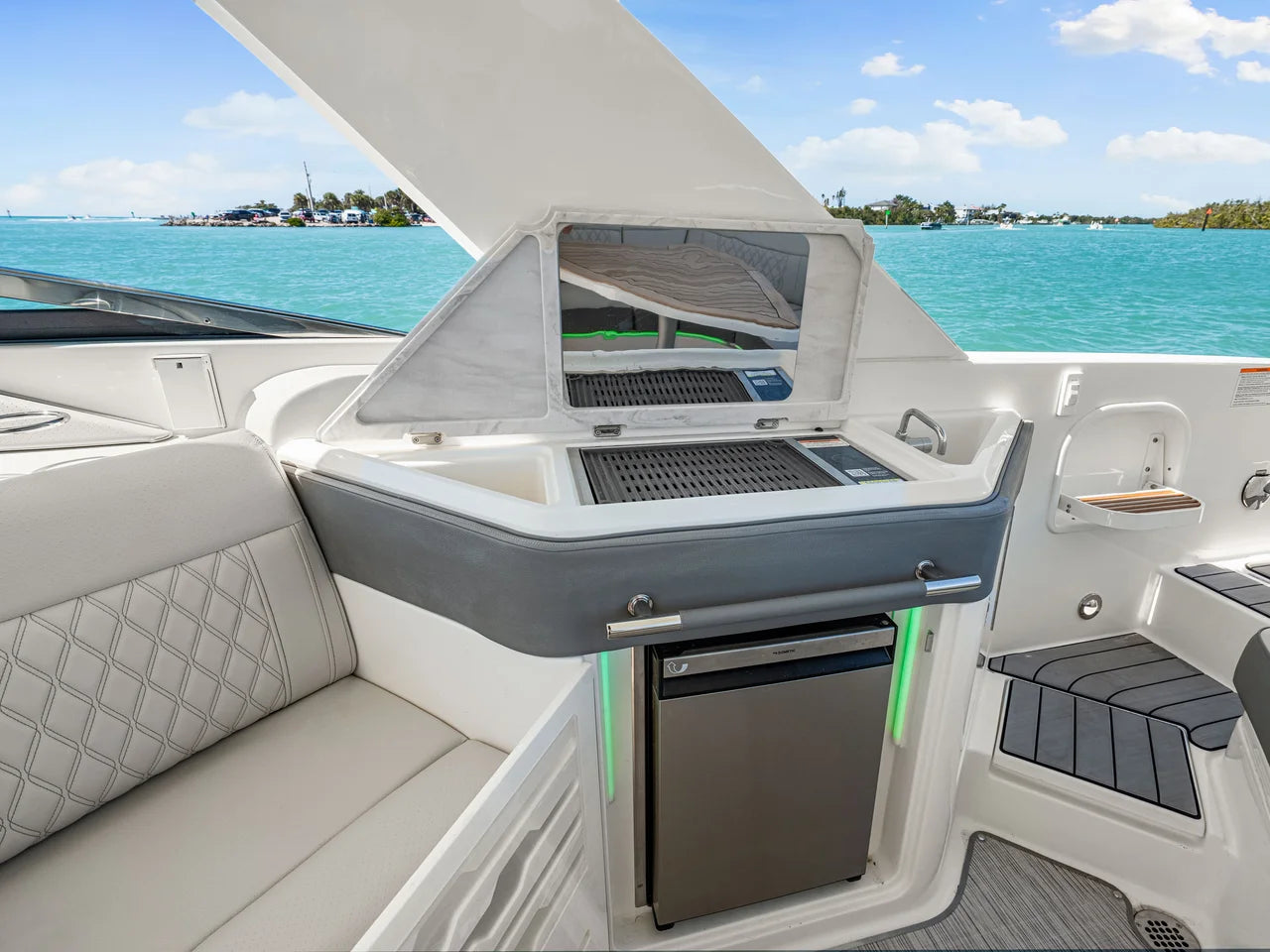 2026 Sea Ray SLX 310 Outboard 31.0 feet, Clearwater, Florida #22