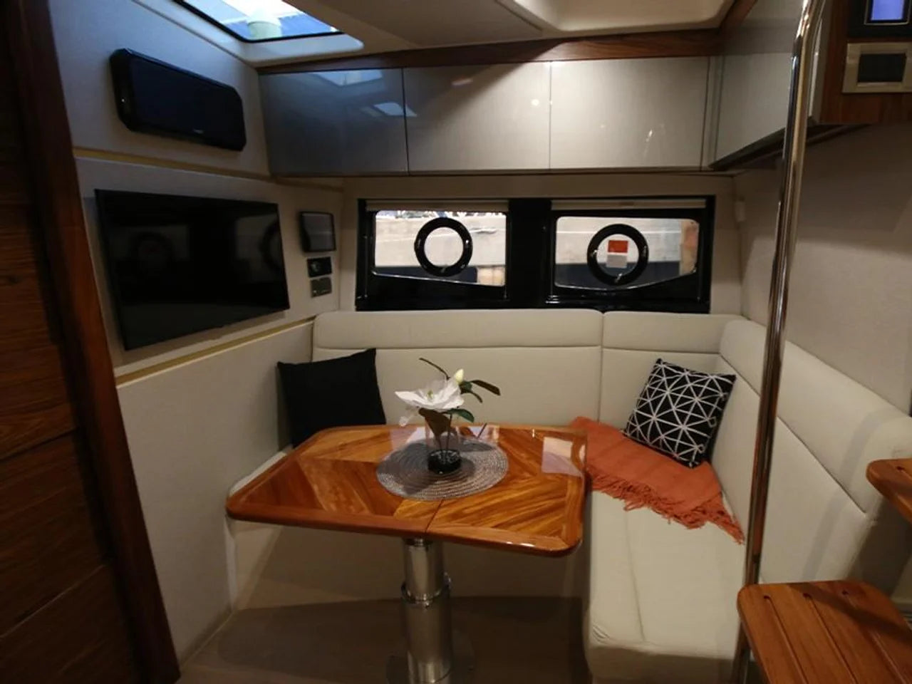 2026 Boston Whaler 405 Conquest 40.0 feet, Clearwater, Florida #54