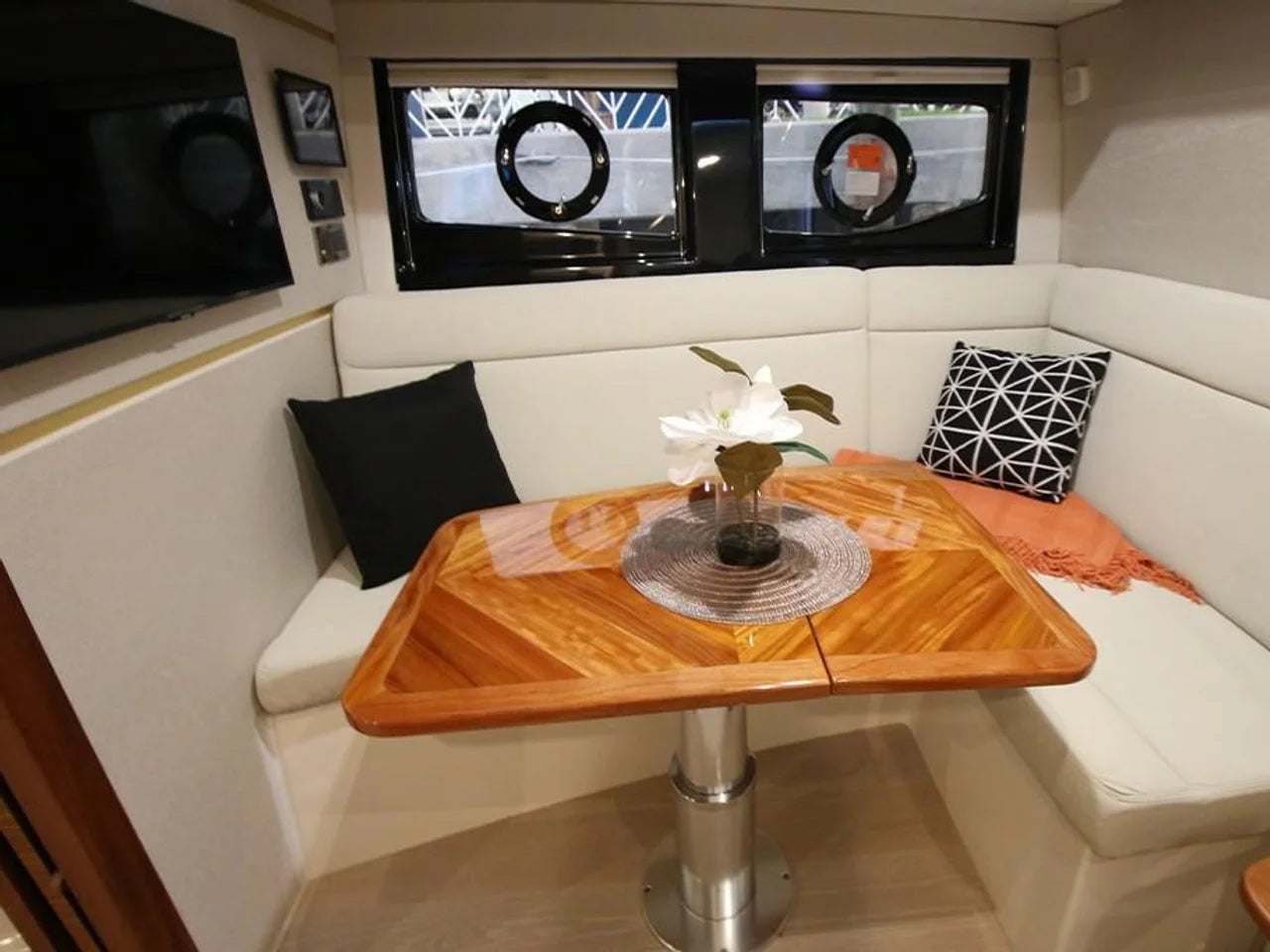 2026 Boston Whaler 405 Conquest 40.0 feet, Clearwater, Florida #50