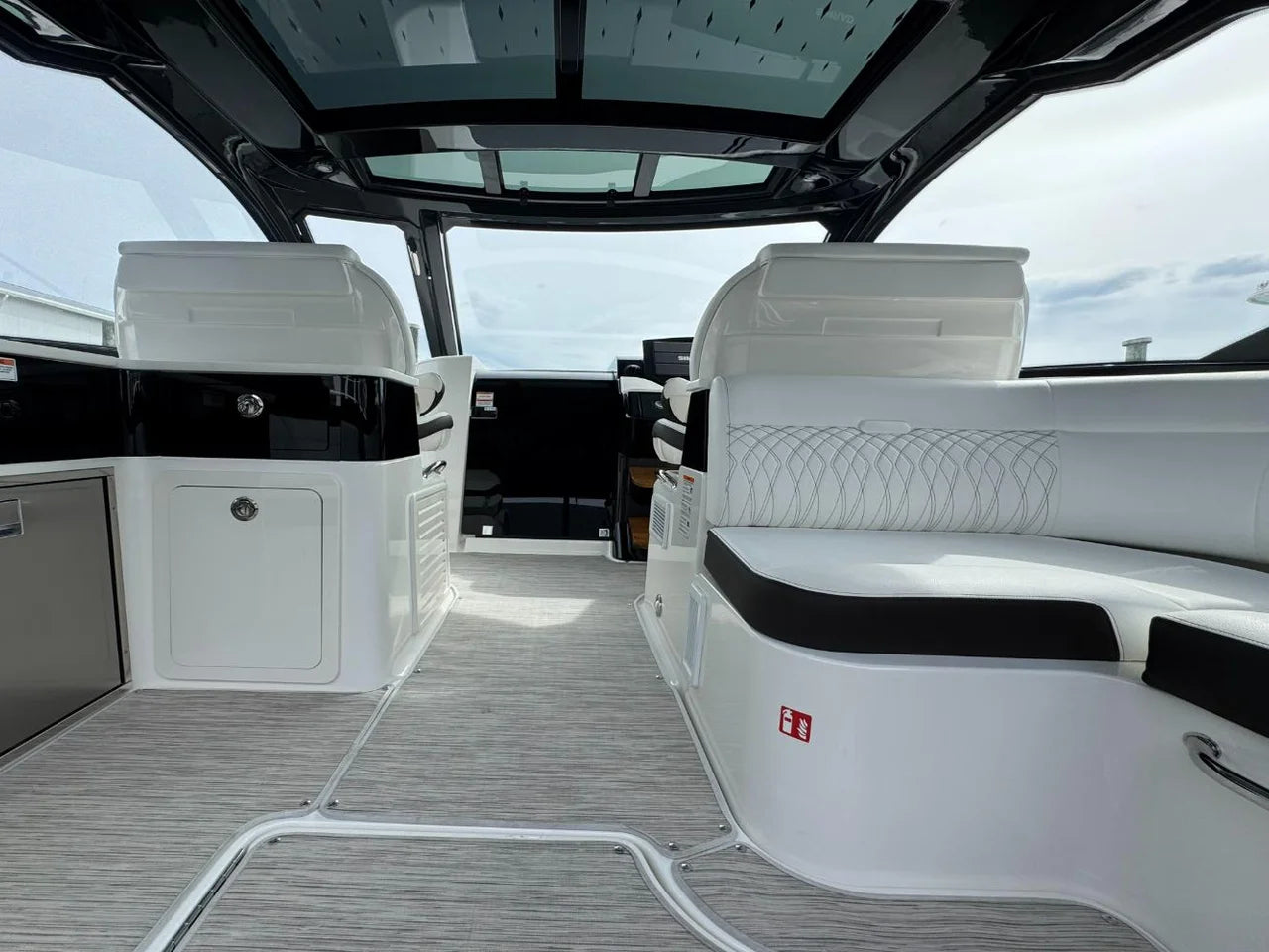 2026 Sea Ray Sundancer 370 Outboard 37.0 feet, Clearwater, Florida #19
