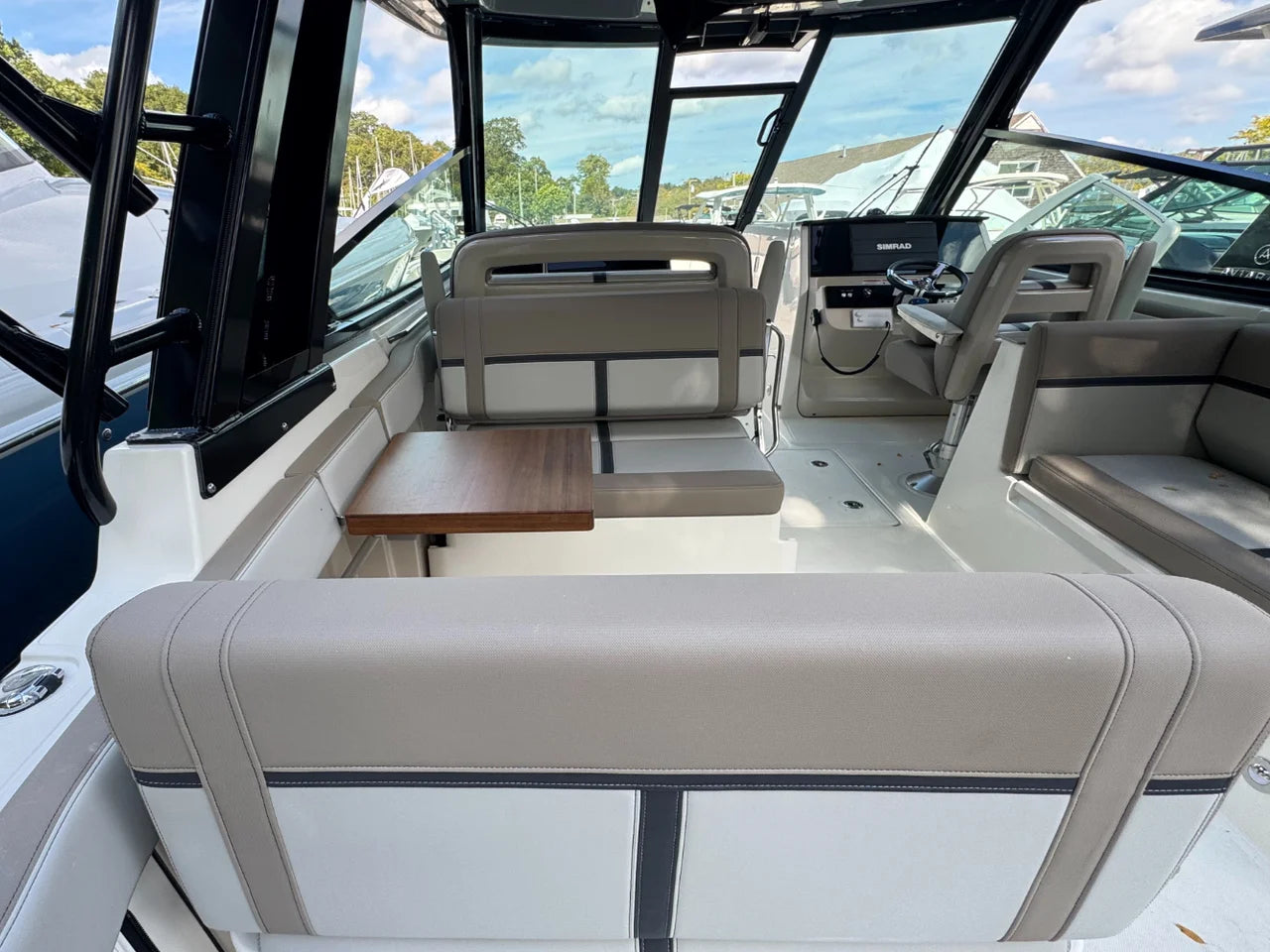 2026 Boston Whaler 330 Vantage 33.0 feet, Clearwater, Florida #6