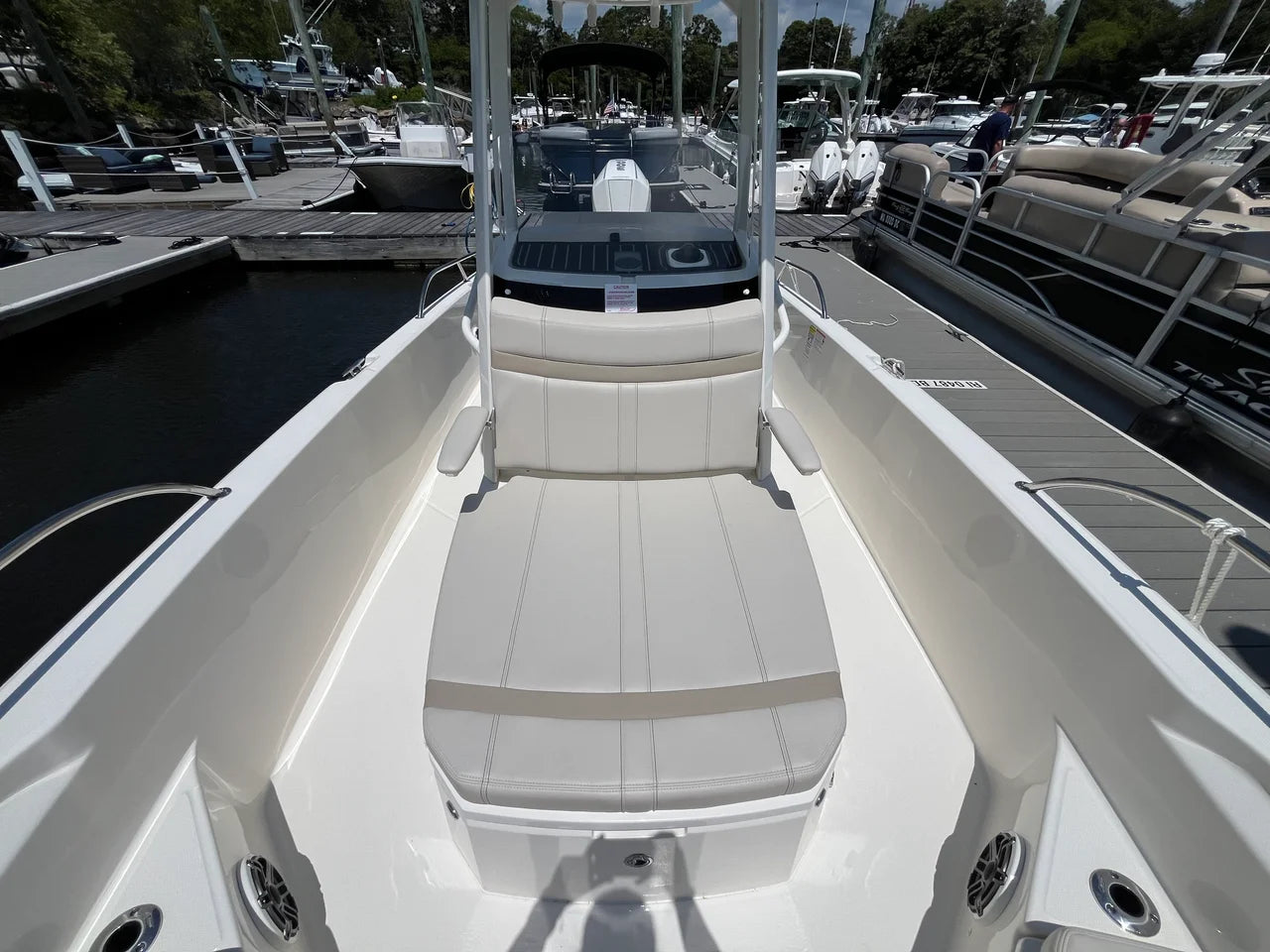 2026 Boston Whaler 250 Dauntless 25.0 feet, Clearwater, Florida #28