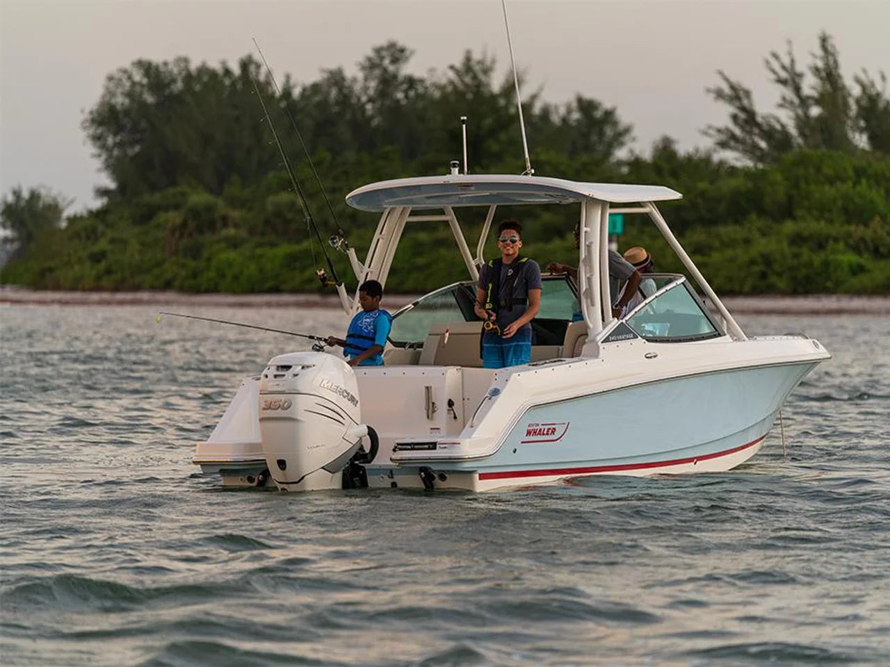 2026 Boston Whaler 240 Vantage 24.0 feet, Clearwater, Florida #57
