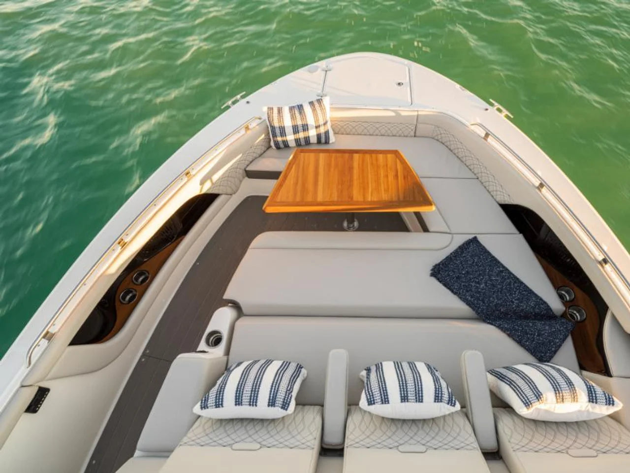 2026 Sea Ray Sundancer 370 Outboard 37.0 feet, Clearwater, Florida #21