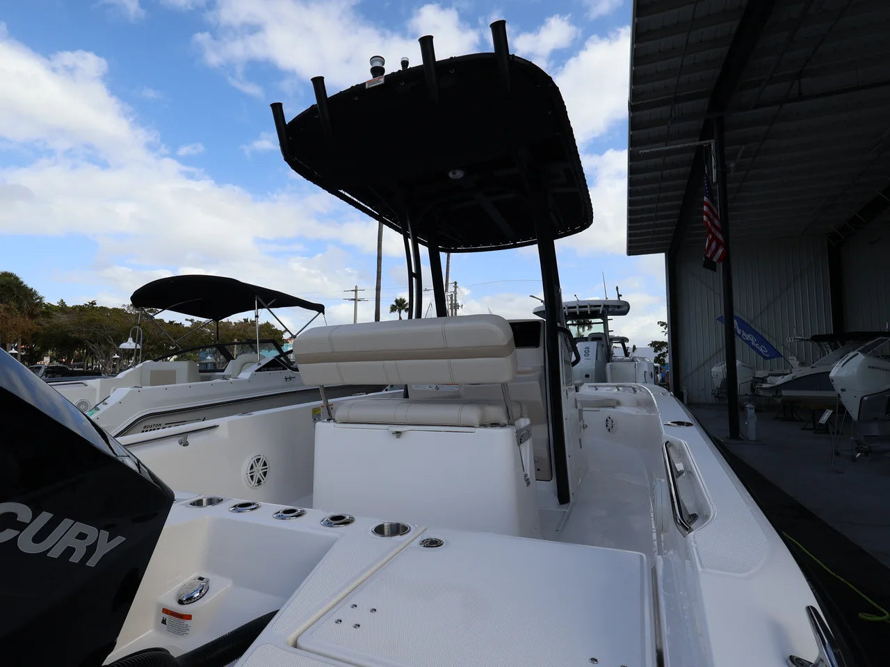 2026 Boston Whaler 220 Dauntless 22.0 feet, Clearwater, Florida #6