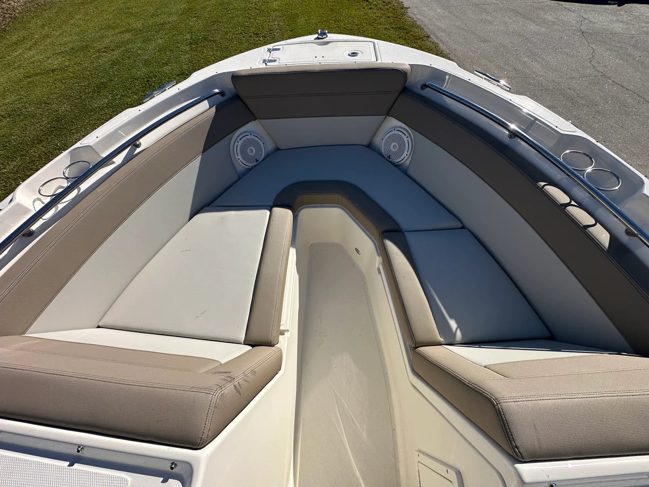 2025 Boston Whaler 210 Vantage 21.0 feet, Clearwater, Florida #9