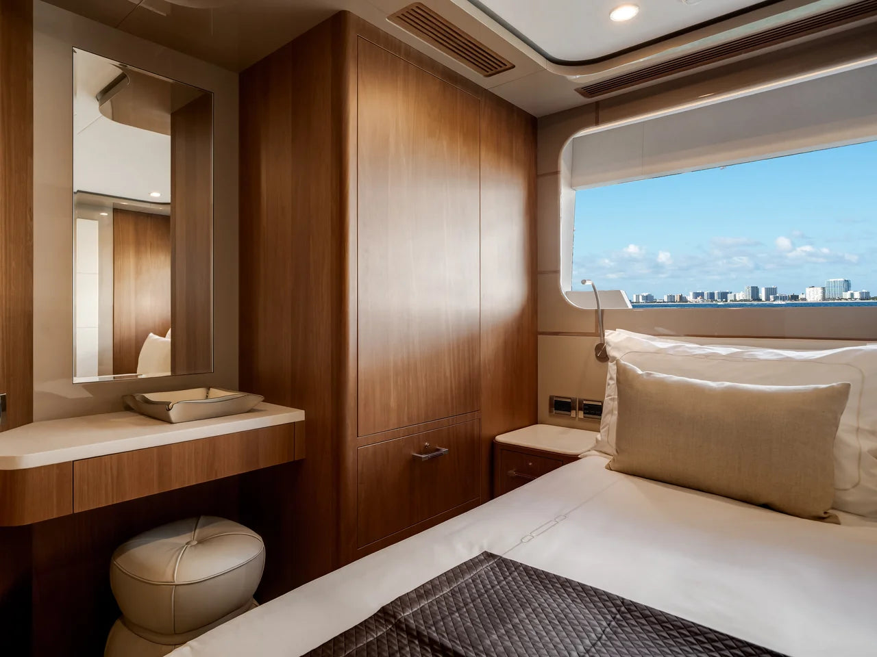 2026 Ocean Alexander 30R 98.0 feet, Clearwater, Florida #60