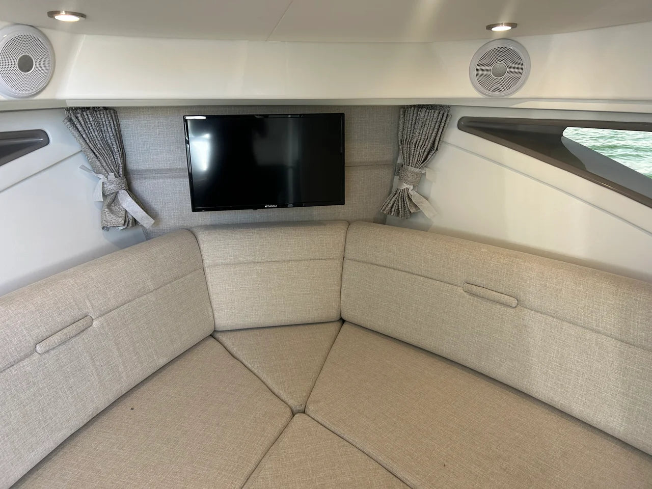 2026 Sea Ray Sundancer 320 Outboard 32.0 feet, Clearwater, Florida #33
