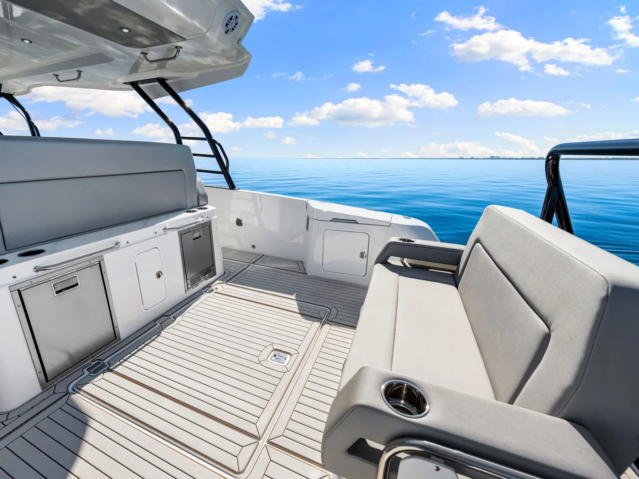 2026 Cruisers Yachts 38 VTR 38.0 feet, Clearwater, Florida #50