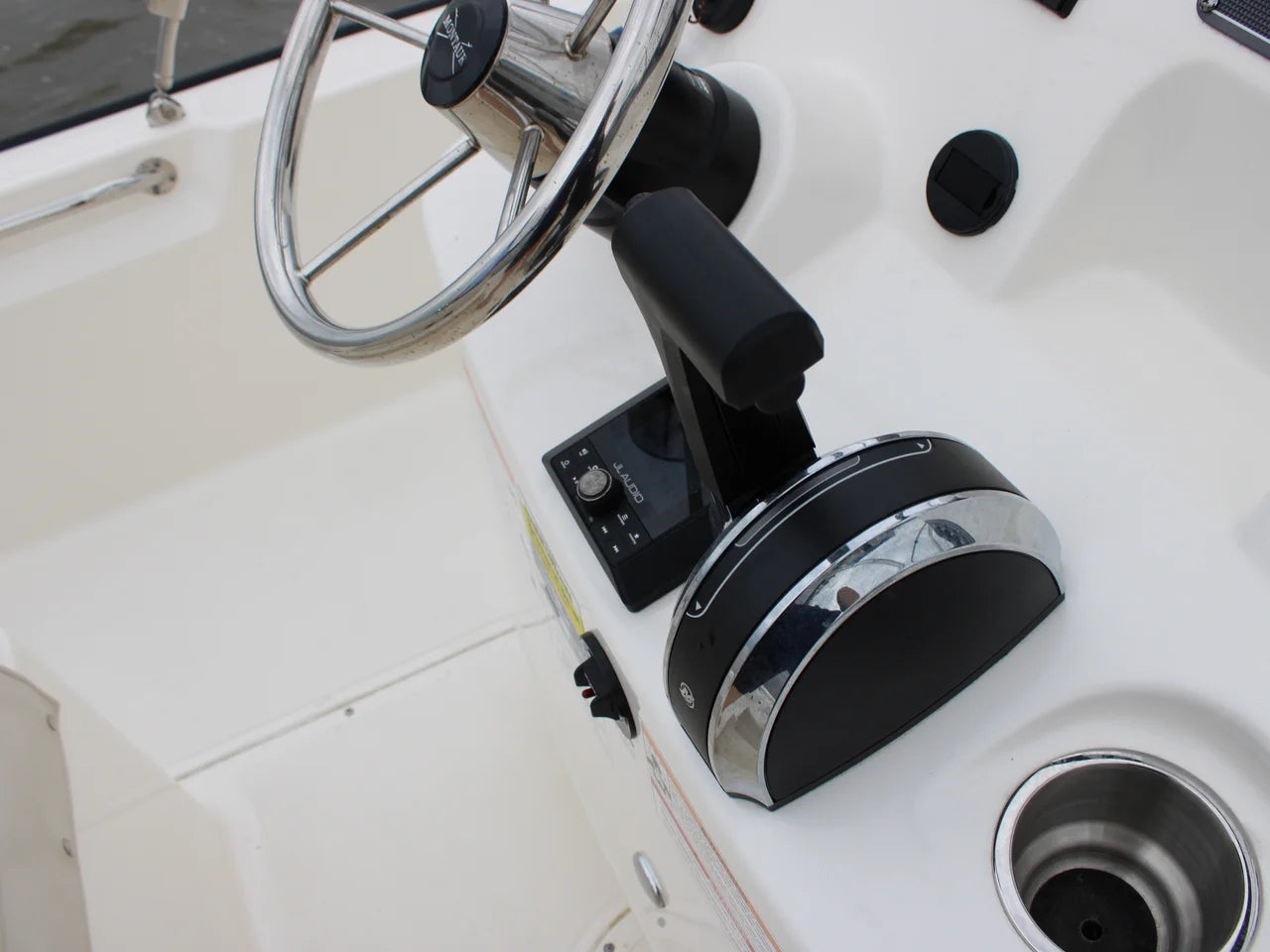 2026 Boston Whaler 190 Montauk 19.0 feet, Clearwater, Florida #17