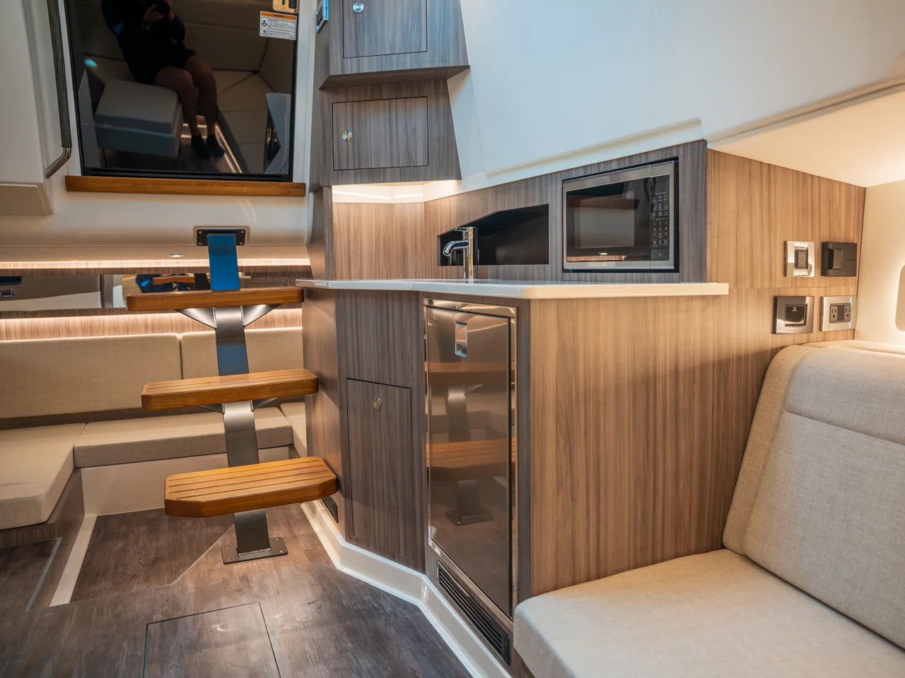 2026 Sea Ray Sundancer 370 Outboard 37.0 feet, Clearwater, Florida #30