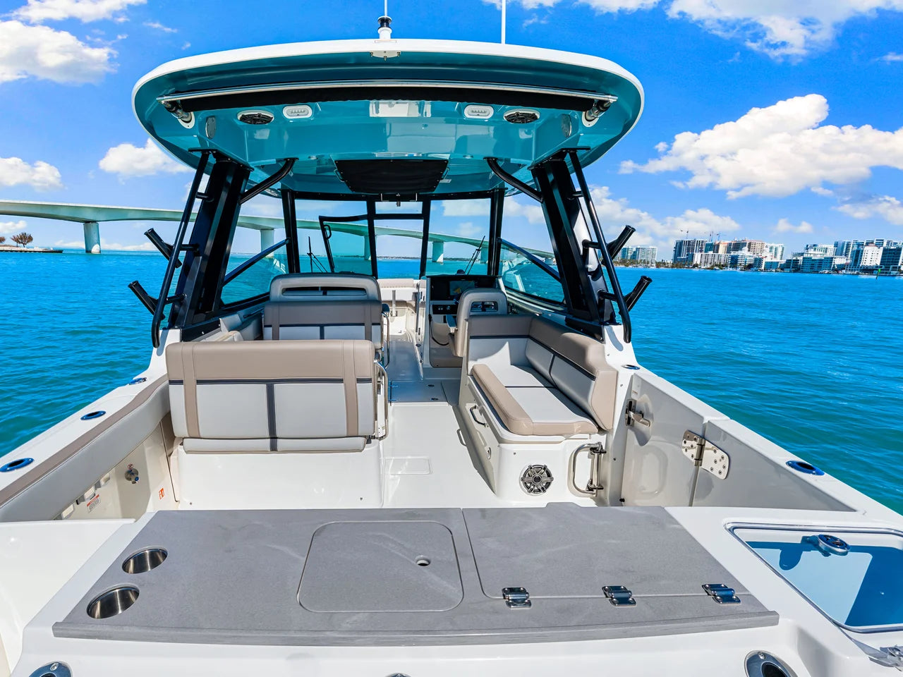 2026 Boston Whaler 330 Vantage 33.0 feet, Clearwater, Florida #28