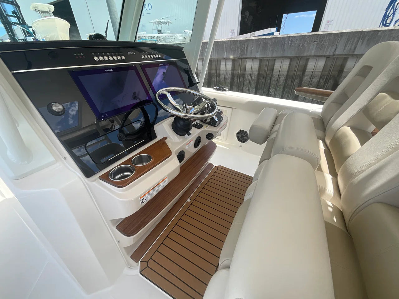 2026 Boston Whaler 360 Outrage 36.0 feet, Clearwater, Florida #17