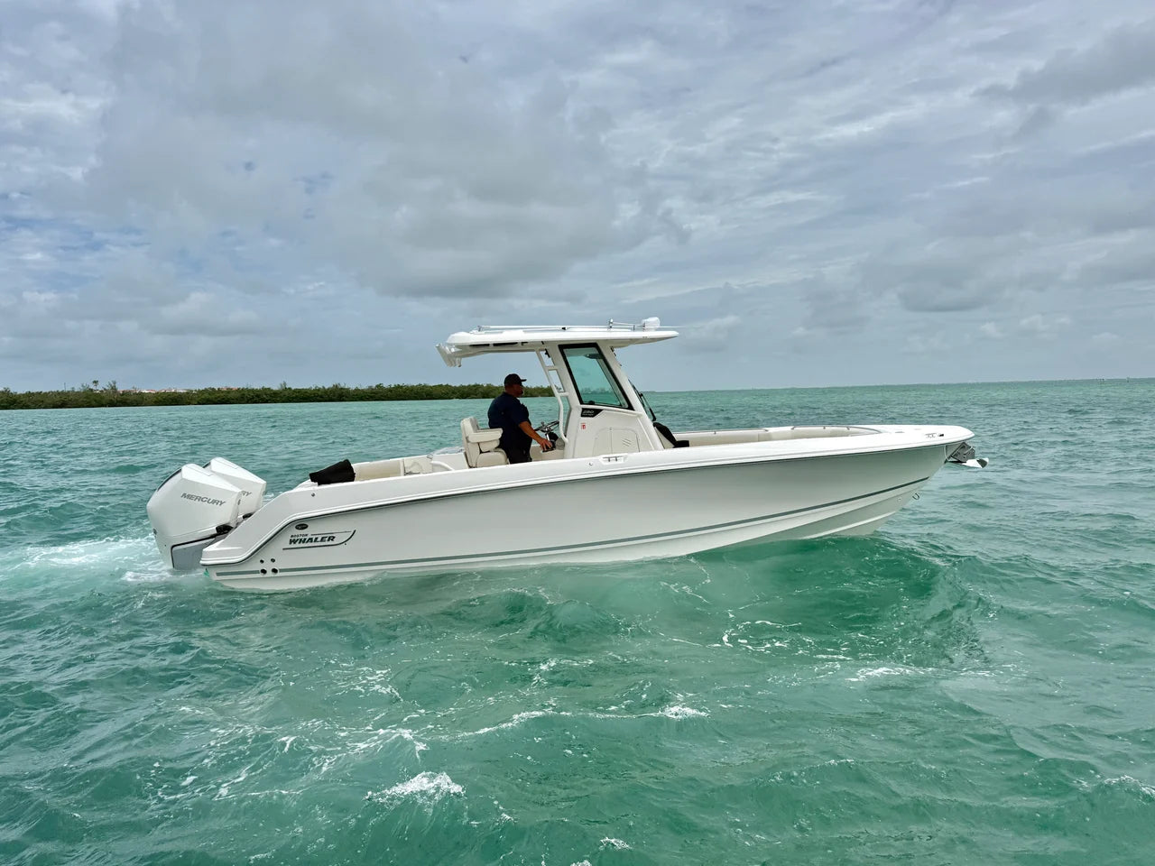 2026 Boston Whaler 280 Outrage 28.0 feet, Clearwater, Florida #4