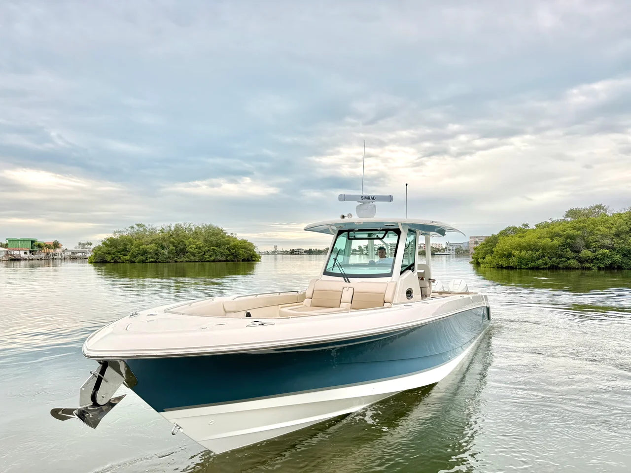 2026 Boston Whaler 360 Outrage 36.0 feet, Clearwater, Florida #8