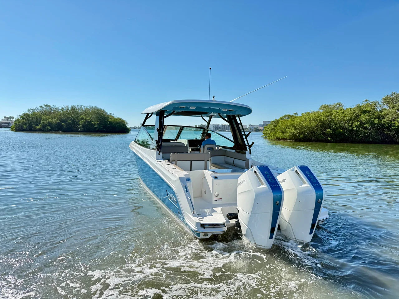 2026 Boston Whaler 330 Vantage 33.0 feet, Clearwater, Florida #10