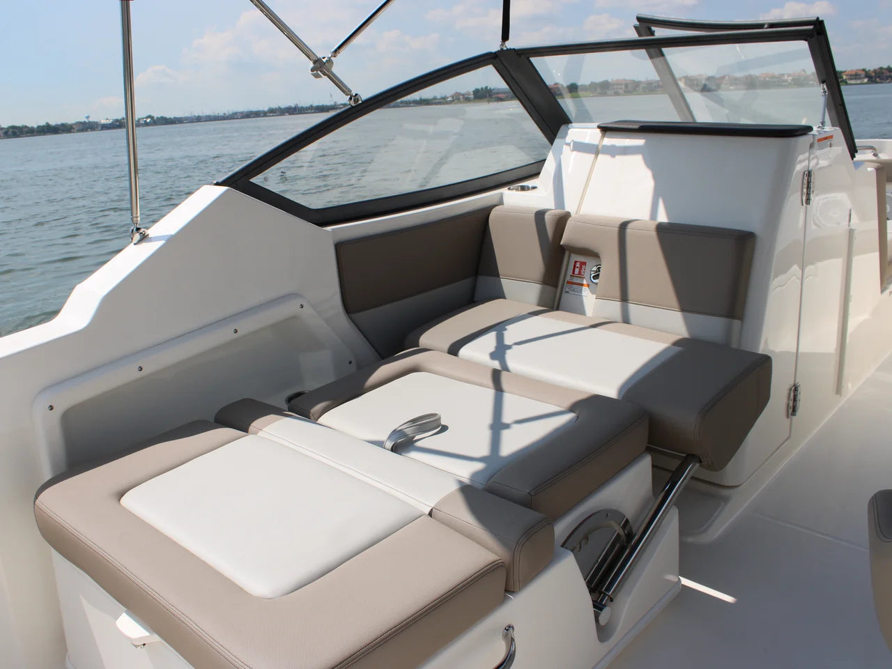 2026 Boston Whaler 210 Vantage 21.0 feet, Clearwater, Florida #59