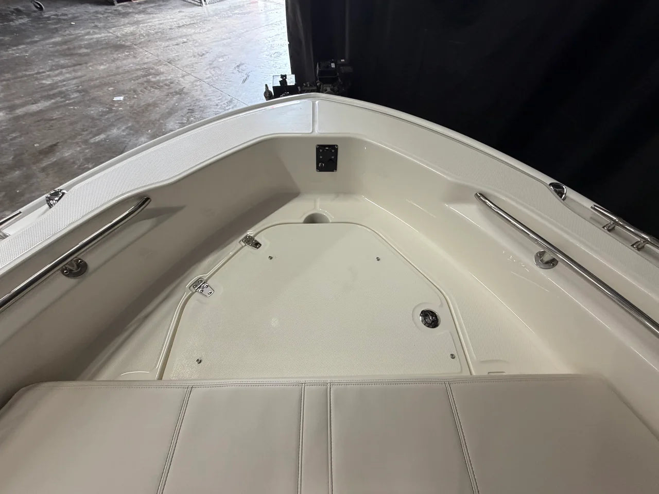 2026 Boston Whaler 250 Dauntless 25.0 feet, Clearwater, Florida #17