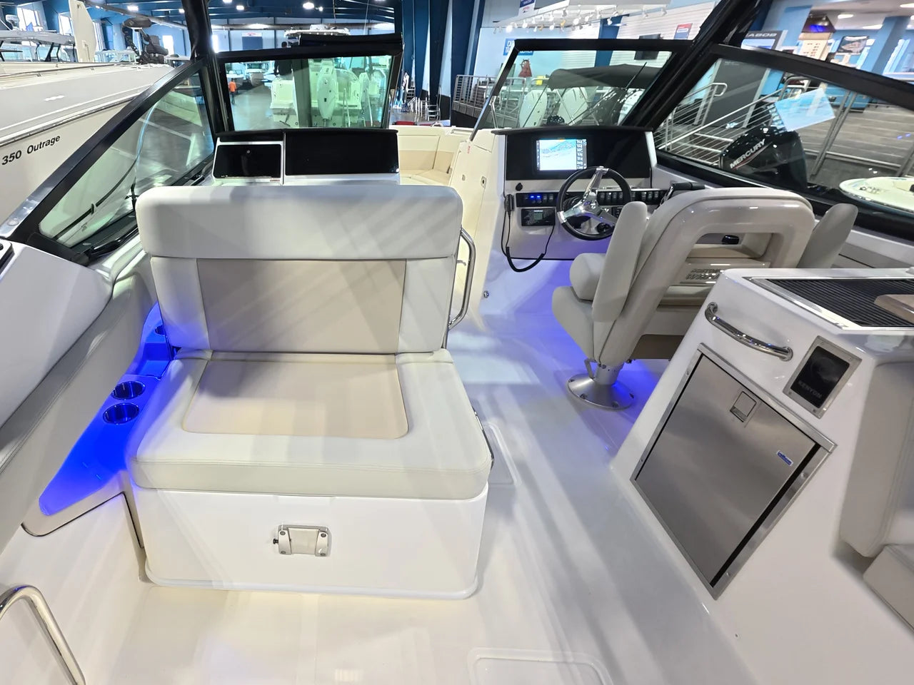 2026 Boston Whaler 280 Vantage 28.0 feet, Clearwater, Florida #11