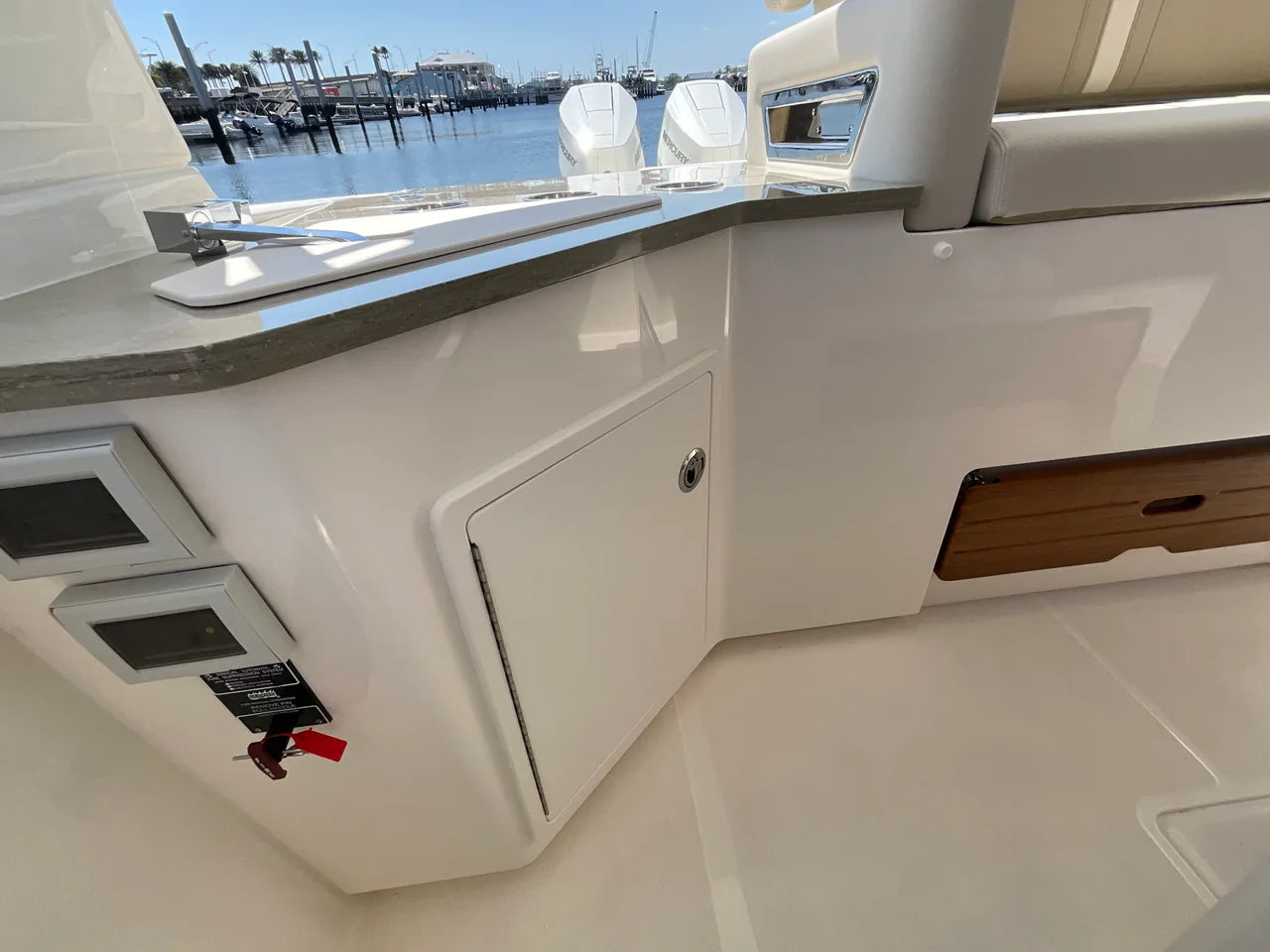 2026 Boston Whaler 350 Realm 35.0 feet, Clearwater, Florida #13