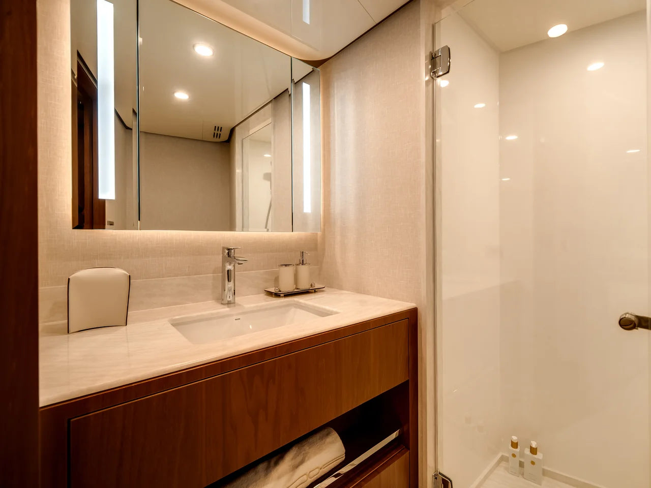 2026 Ocean Alexander 30R 98.0 feet, Clearwater, Florida #57