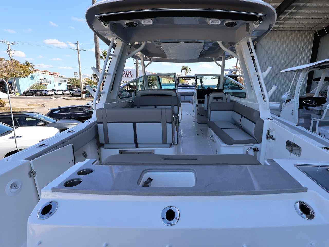 2026 Boston Whaler 330 Vantage 33.0 feet, Clearwater, Florida #9