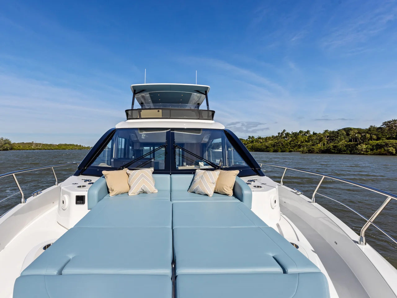 2026 Cruisers Yachts 50 FLY 50.0 feet, Clearwater, Florida #44