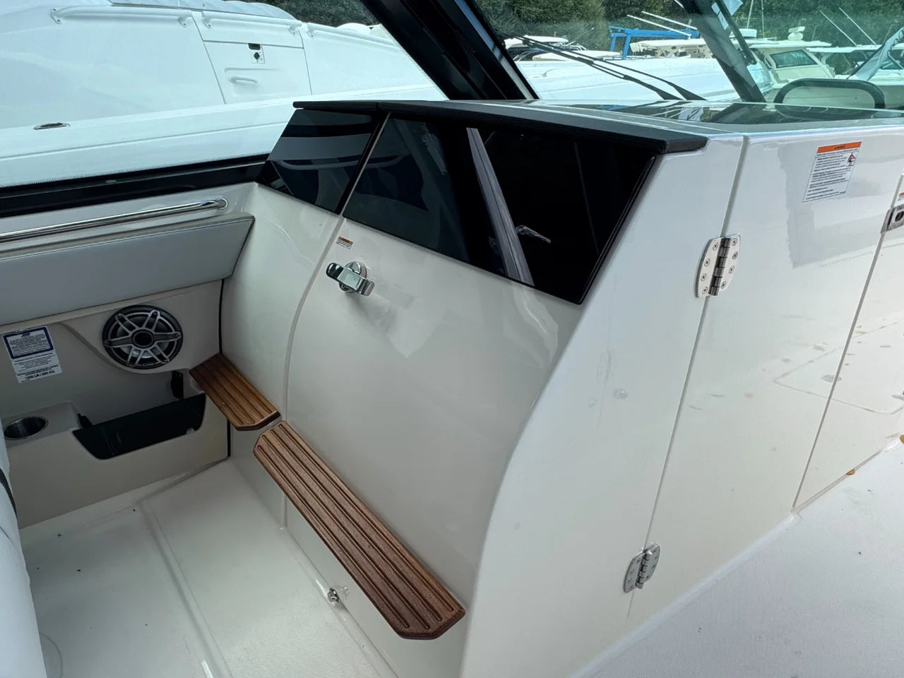 2026 Boston Whaler 330 Vantage 33.0 feet, Clearwater, Florida #19