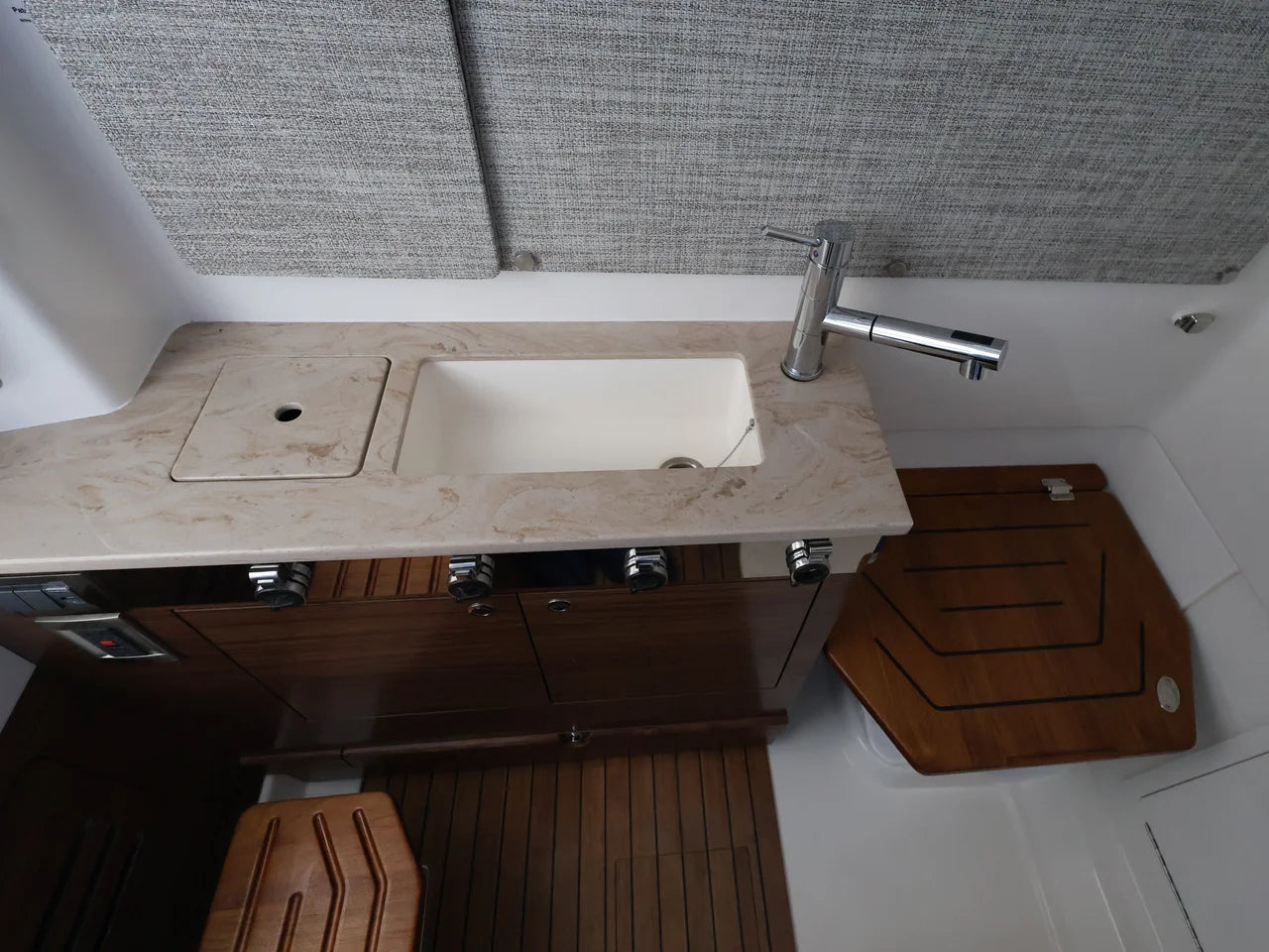 2026 Boston Whaler 360 Outrage 36.0 feet, Clearwater, Florida #36
