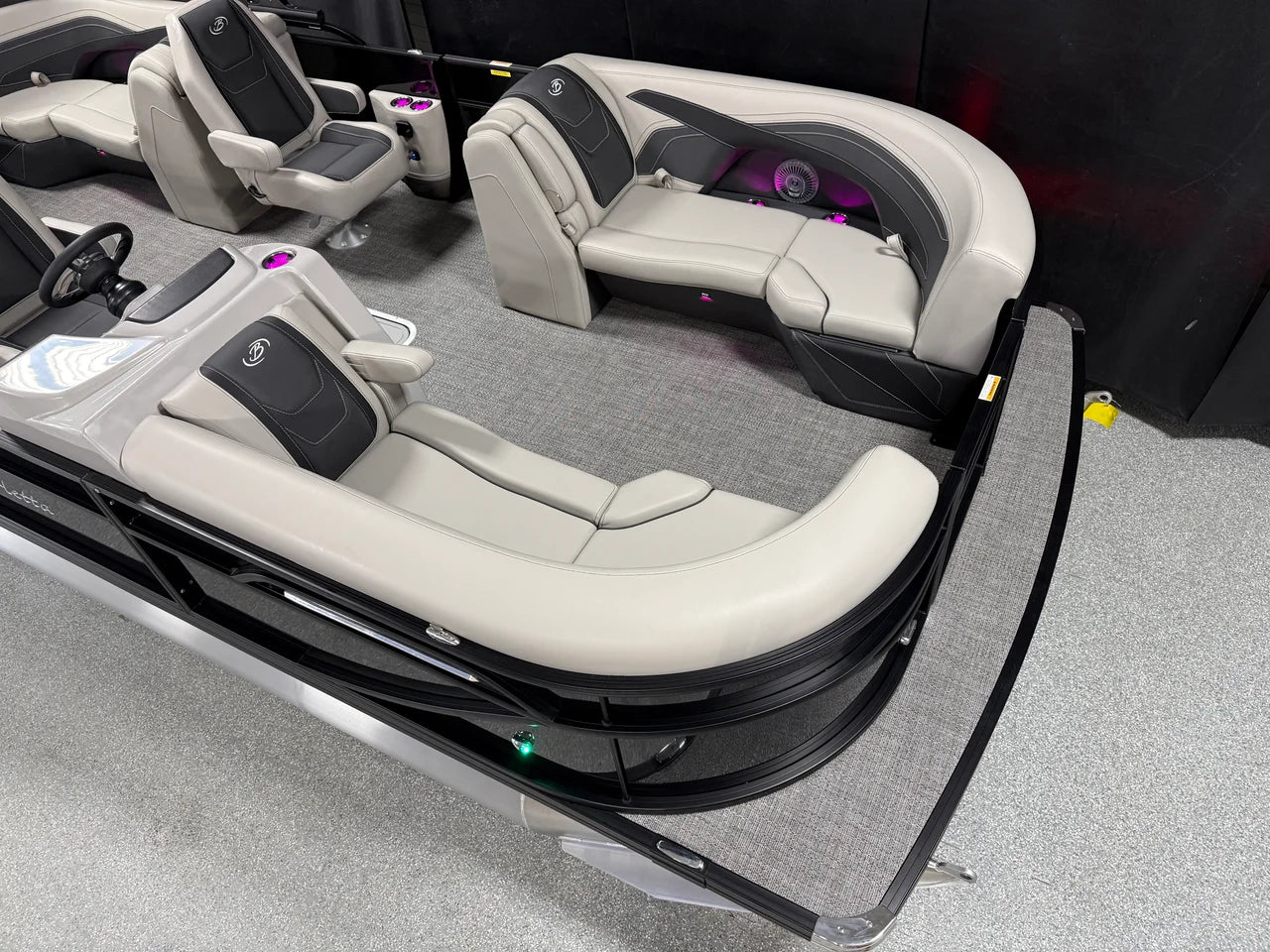 2026 Barletta Cabrio 22 QC 22.0 feet, Clearwater, Florida #7