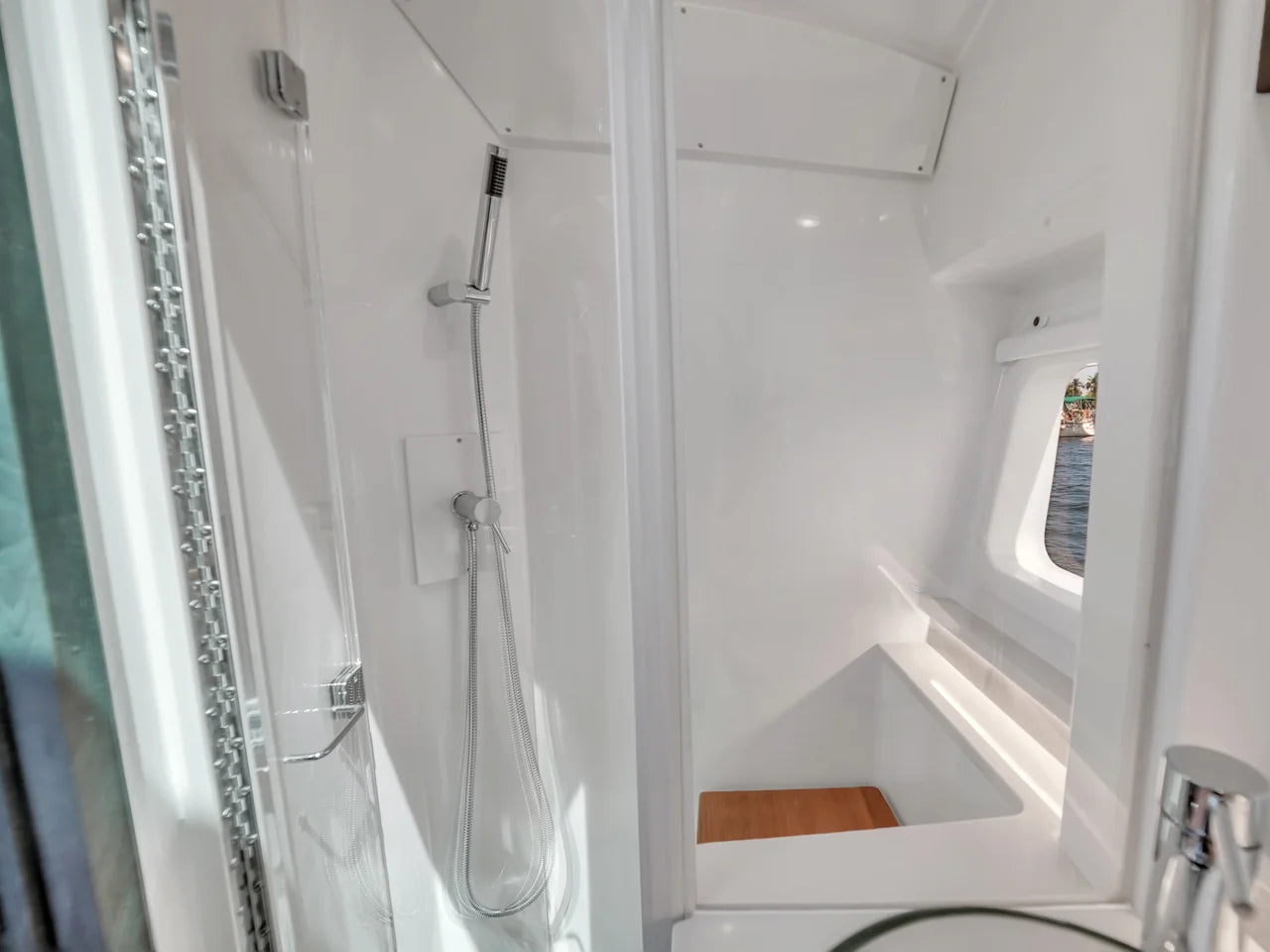 2026 Sea Ray Sundancer 370 Outboard 37.0 feet, Clearwater, Florida #38