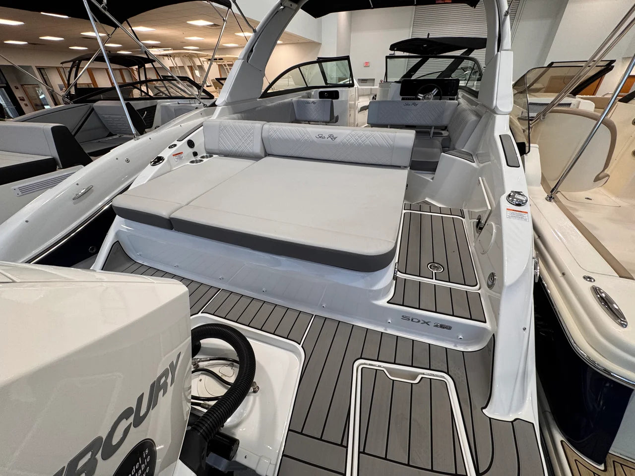 2026 Sea Ray SDX 250 Outboard 25.0 feet, Clearwater, Florida #9