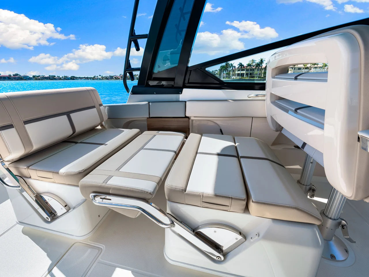 2026 Boston Whaler 330 Vantage 33.0 feet, Clearwater, Florida #35