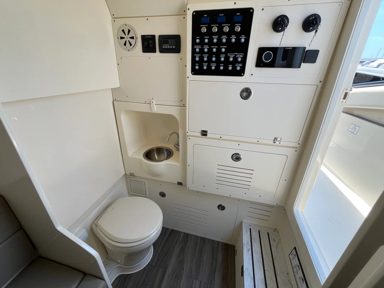 2026 Scout 330 LXF 33.0 feet, Clearwater, Florida #40