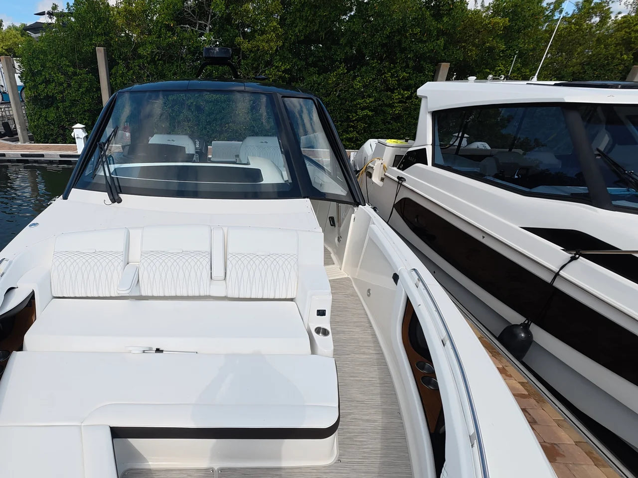 2026 Sea Ray Sundancer 370 Outboard 37.0 feet, Clearwater, Florida #31