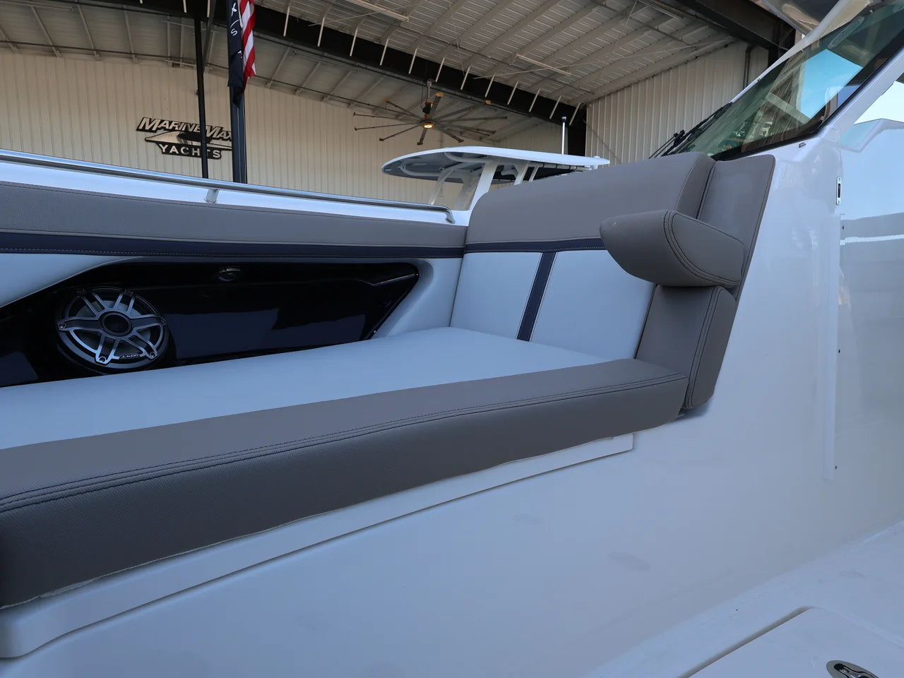 2026 Boston Whaler 330 Vantage 33.0 feet, Clearwater, Florida #38