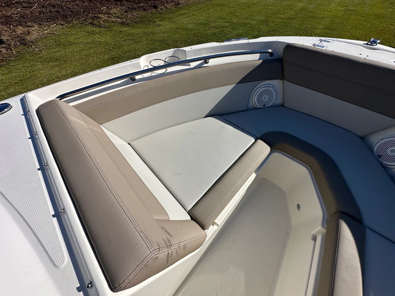 2025 Boston Whaler 210 Vantage 21.0 feet, Clearwater, Florida #10