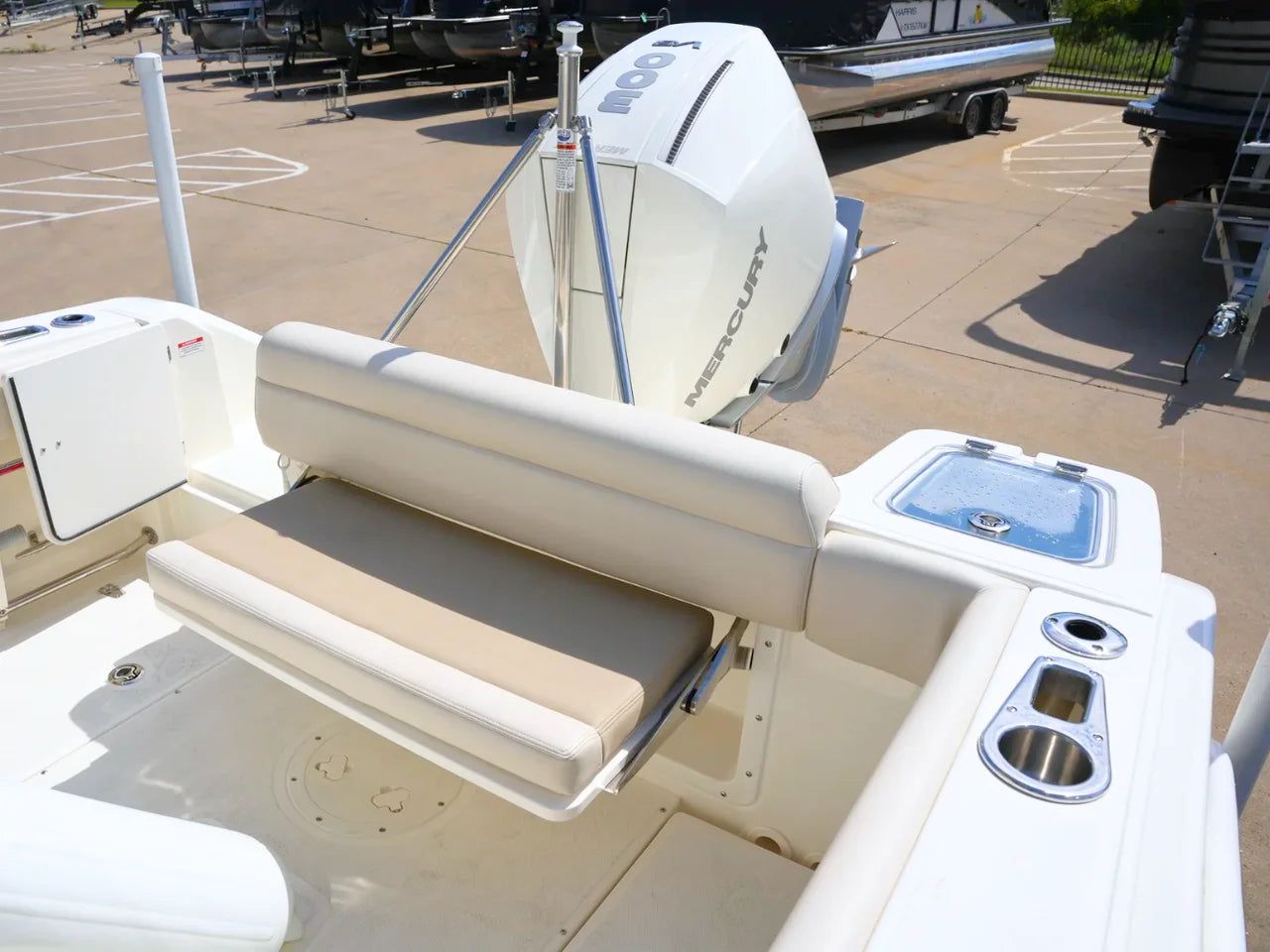 2026 Boston Whaler 230 Outrage 23.0 feet, Clearwater, Florida #8