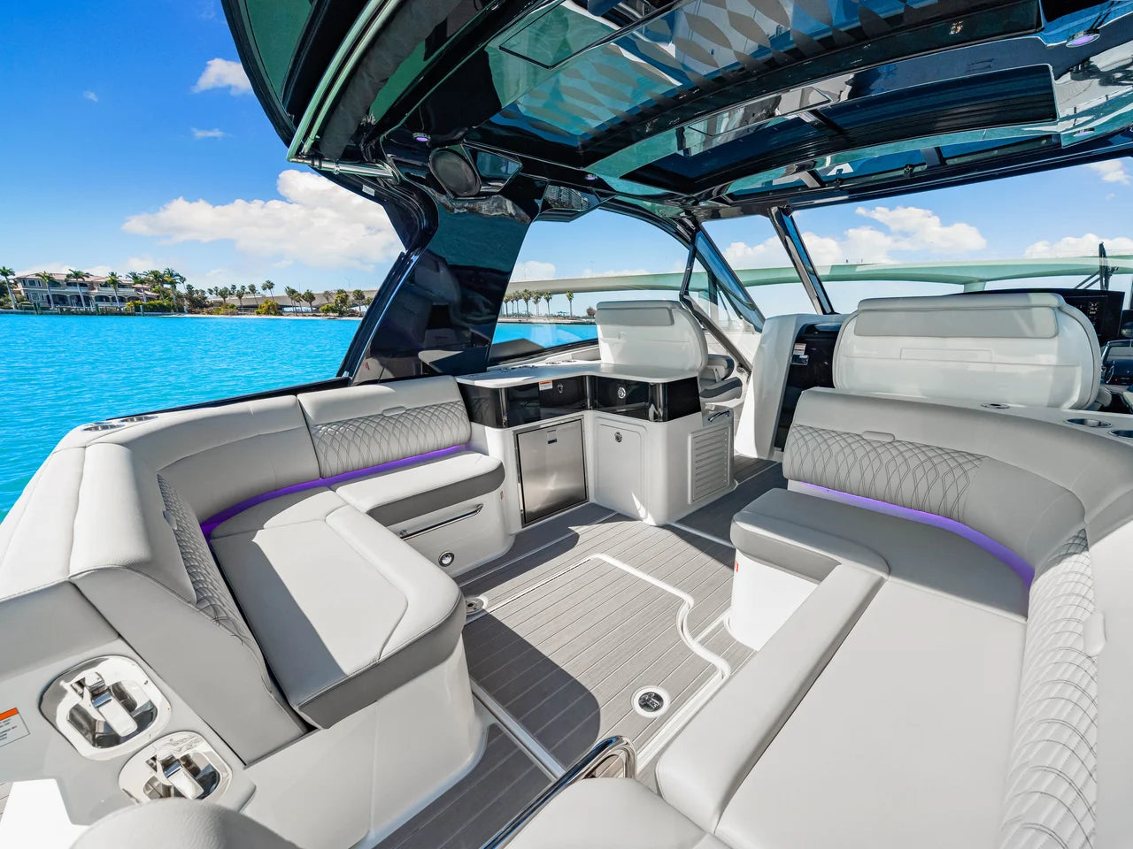 2026 Sea Ray Sundancer 370 Outboard 37.0 feet, Clearwater, Florida #58
