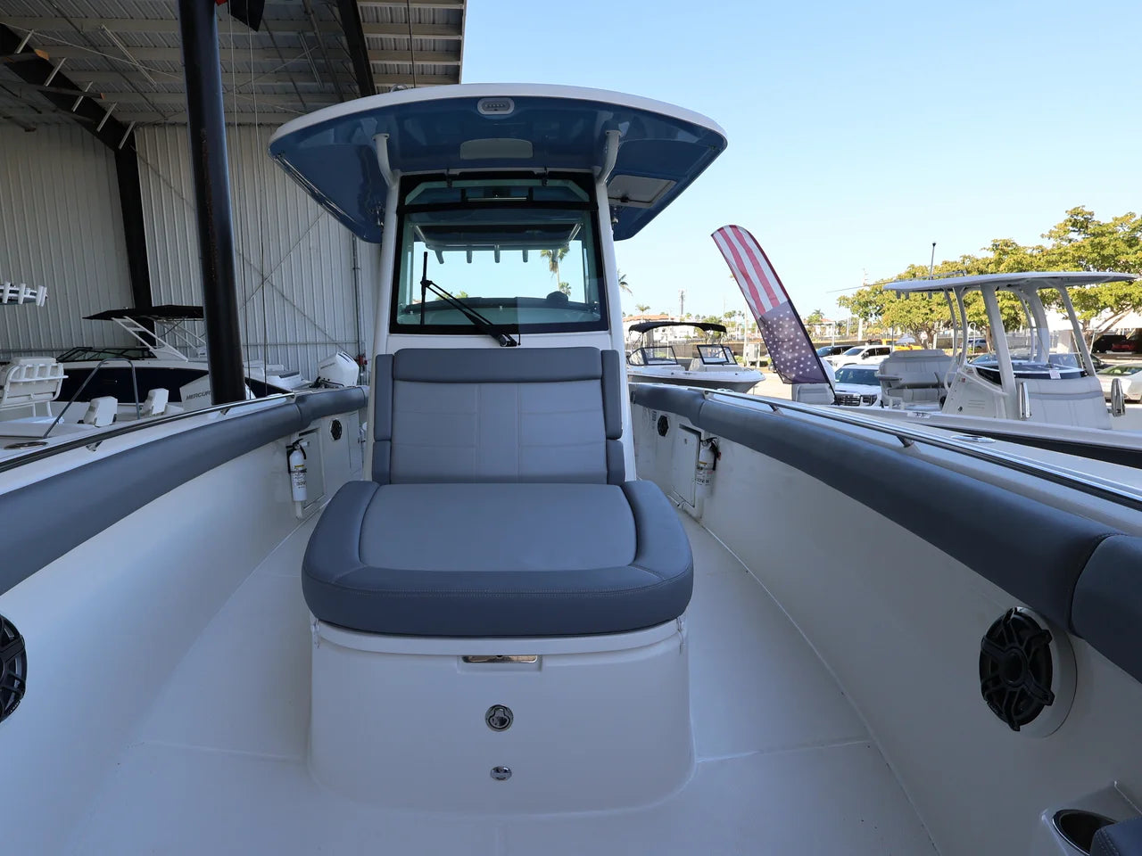 2026 Boston Whaler 330 Outrage 33.0 feet, Clearwater, Florida #27